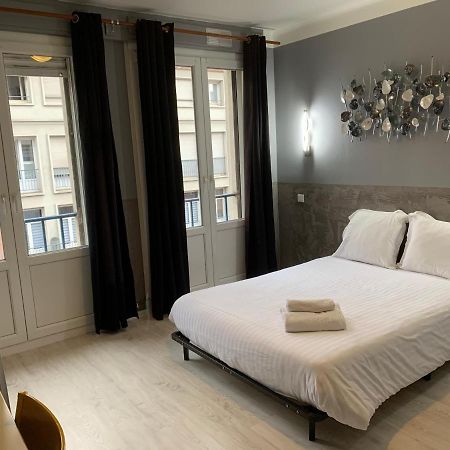 Hôtel Eiffel Saint-Die-des-Vosges Extérieur photo